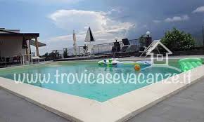 Giardini Naxos Casa Vacanze Casa Vacanza Situata Ne Comune Di Gaggi Che Si Trova A 7 Km Da Giardini Naxos 10 Km Da Taormina E 60 Km Aero Vacanze Vacanza Case