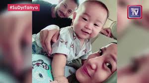 .julai yang lepas, yana samsudin dan suaminya fadzil zahari telah berkongsi wajah anak mereka yang diberi jom kita lihat gambar comel anak yana samsudin ni. Sudyrtanya Yana Samsudin Kurang Berlakon Demi Anak Youtube
