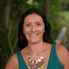 This slow cooker Chicken Enchilada Soup is easy to make, perfect for a busy  weeknight and full of your favorite Mexican flavors. Chicken breasts, diced  tomatoes, green chiles, enchilada sauce and spices