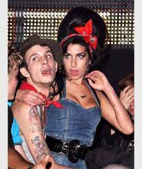Beerdigung amy winehouse in brisant 26.7.2011. Amy Winehouse Letzte Nacht Leute Bild De