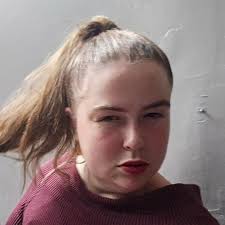 Good morning to everyone, where could i eat some crabs and shrimp to low  cost restaurant, in New York? And what typical dishes should we order?