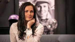 Am samstag hat anna veith offiziell ihre großartige, äußerst erfolgreiche karriere beendet. Full Of Love Anna Veith Is Pregnant Alpine Skiing Newsy Today