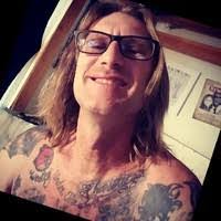 Daniel Hollifield's Instagram, Twitter & Facebook