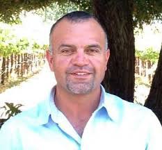 Jorge Olvera's Instagram, Twitter & Facebook