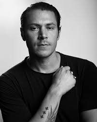 Portrait session with actor & artist Alex Meraz. @hondo.meraz #portrait  #headshot #blackandwhite #indigenous #actor #artist