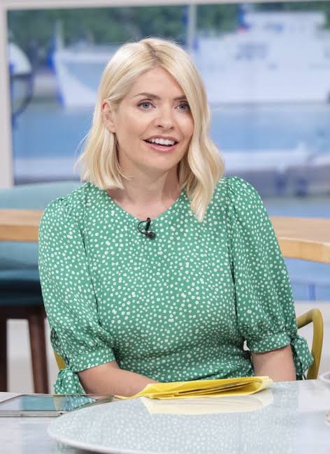 Holly Willoughby's 'massive game-changing' TV comeback will be This  Morning-style show on YOUTUBE in major threat to ITV
