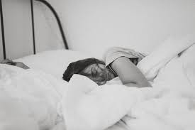 Tidur yang cukup bahasa inggris. 8 Cara Ngomong Selamat Tidur Pakai Bahasa Inggris