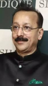 A standing ovation to this political drama