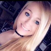 Samantha Cheek's Instagram, Twitter & Facebook