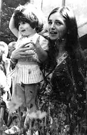 Things to do in capital federal district. La Tragica Vida De La Mujer Que Amaba En Secreto Al Padre Mugica Y Luego El Cura La Caso Con Un Militante Herido En Ezeiza Infobae