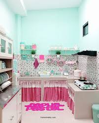 Agar tidak salah pilih, contek inspirasi kabinet dapur merupakan salah satu furniture yang wajib ada di dalam rumah anda. Inspirasi Membuat Dapur Minimalis Kecil Di Rumah Terasa Luas Dan Menawan Homeshabby Com Design Home Plans Home Decorating And Interior Design