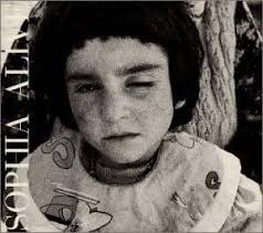 復活するSOPHIA不動のフロントマンであり、すべての歌詞を手掛ける、松岡充。