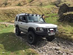 This website is all about my land rover discovery 2, and the modifications and extra's i will be adding as time goes on in preparation to make her more got a discovery 2, please feel free to take a look around at the d2boysclub.co.uk, there you will also find a friendly bunch of guys and girls all with the. Land Rover Discovery 2 With A 4 Lift With 285 X75 X16 Wheels Land Rover Discovery 2 Land Rover Land Rover Discovery
