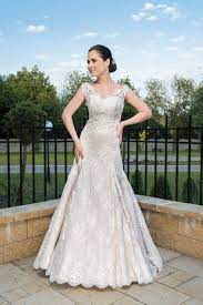 Wie wird der perfekte cappuccino zu hause zubereitet! Brautkleid Dubaj Aus Spitze Olpe Brautmode