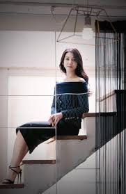 네티즌들은 김옥빈 실제 미모를 궁금해했고 한 온라인 커뮤니티에 게재된 '초근접 셀카'는 여신 미모를 증명해 주었다. ì•…ë…€ ê¹€ì˜¥ë¹ˆ ì‹ í•˜ê· ê³¼ì˜ ë¡œë§¨ìŠ¤ íŽ¸ì§'ëë‹¤ ì¸í„°ë·°
