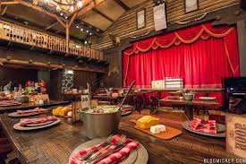 Review Dinner And A Show At Hoop Dee Doo Musical Revue