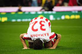 وتعد إصابة شاكيري بكورونا هي الثالثة في صفوف فريق ليفربول، بعد كل من السنغالي. Ø§Ù„ÙŠÙ…Ù† Ø§Ù„Ø¹Ø±Ø¨ÙŠ 10 Ø£Ø³Ø¦Ù„Ø© ØªØ´ÙˆÙŠÙ‚ÙŠØ© Ù‚Ø¨Ù„ Ø§Ù†Ø·Ù„Ø§Ù‚ Ø§Ù„Ø¬ÙˆÙ„Ø© Ø§Ù„Ù€13 Ù„Ù„Ø¨Ø±ÙŠÙ…ÙŠØ±Ù„ÙŠØ¬