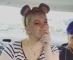 Savannah Mcclure's Instagram, Twitter & Facebook