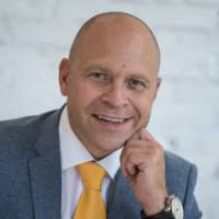 20+ "Greg Molnár" profiles