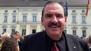 70 Jahre Grundgesetz: Steinmeier empfängt Bürger zur Kaffeetafel