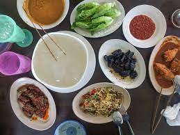 Sabah Eats On Instagram Ambuyat Set With Lots Of Side Dishes And Condiments Finally Found A Restaurant Serving Giid Ambuyat Set A Food Side Dishes Dishes