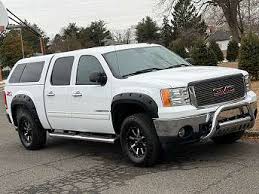 Image result for White 2007 GM