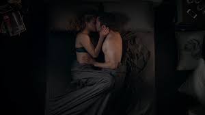 Melissa Roxburgh nude - Manifest s02e05 (2020)