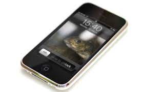 Например, iphone без привязки к провайдеру связи стоит 999$, а с контрактом — 199$. Yes You Can Unlock The Iphone With A Folio Cover Here S How Cult Of Mac