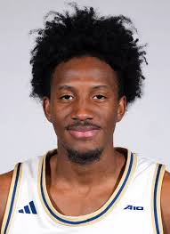 Men's Basketball Ventures to Loyola Chicago