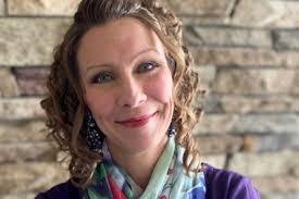 Stacy Conrad's Instagram, Twitter & Facebook