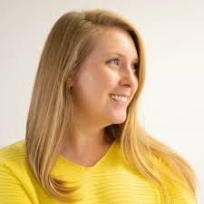 Clara Gutiérrez-Carreira Email & Phone Number