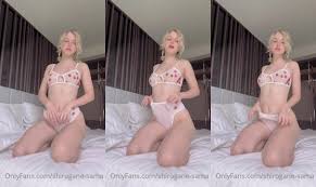 Emiru Handbra Uncovered - Delve into Her World of Pure Sex