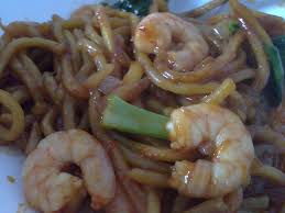 Anda teringin sangat nak makan resepi mee goreng, cari resepi di facebook dan cuba buat sendiri di rumah tapi kecewa. Mee Goreng Udang Domesticgoddesswanabe