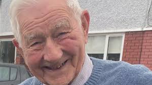 The story behind the viral video of 91-year-old Willie Clinton's first-ever  hole-in-one