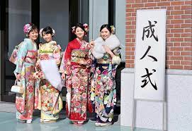 日本成人式「成人の日」：過了這天就是真正的大人了-文章分享-王可樂日語
