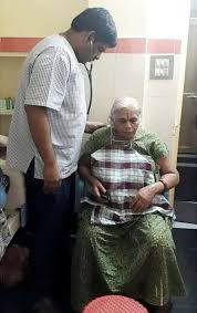 Cadeaux femme cadeaux homme cadeaux ados cadeaux enfant cadeaux bébés petites attentions cadeaux femmes enceintes cadeaux de naissance tu es maman en devenir ou proche d'une femme enceinte et tu souhaites faire plaisir ? Cette Femme De 74 Ans Est Devenue La Plus Vieille Maman Du Monde Apres Avoir Donne Naissance A Des Jumelles Ipnoze