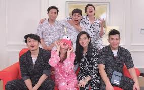 Lan ngọc chia sẻ clip hậu trường một buổi ghi hình có cảnh jun phạm đang thay quần áo lên mạng xã hội, trưa 14/11. Nhin Láº¡i Nhá»¯ng Khoáº£nh Kháº¯c Tinh Cáº£m Cá»§a Running Man Viá»‡t Va Nghe Dan Cast Tam Sá»± Sau Mua Ä'áº§u Tien Cam Diá»…n Vien Máº¹o Giáº£m Can