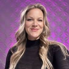 Kayla Fox's Instagram, Twitter & Facebook