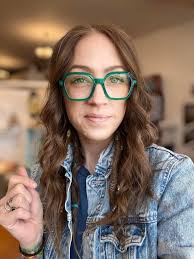 ☀️Happy Saturday, friends! Come see me at The Nest 1896 today! It's a  GORGEOUS day to stroll #bellefontaine, grab a coffee, and get some fresh  air! We've got three levels of over