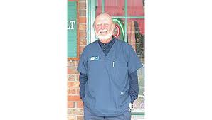 A Life Lived: Mike Lingerfelt used his business to help a lot of people