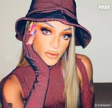 Larissa de macedo machado is vinte e quatro (24) years old and began in janeiro (january) 2016, vittar was hired by globo as the new lead singer in the band of the show. Pabllo Vittar No Mtv Ema 2019 Drag Queen E A Primeira Artista Brasileira A Se Apresentar Na Premiacao Purebreak