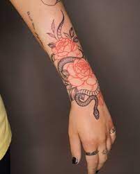 Tattoos Ideas On Instagram Amazing Piece Of Art By Miriamandrea Ink Give Her A Follow For More Follow Miria Hand Tattoos For Women Red Tattoos Tattoos