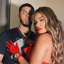 Table of biography1 early life and childhood2 … The Passionate Meeting Of Karol G And Anuel That Would Confirm That They Returned Market Research Telecast