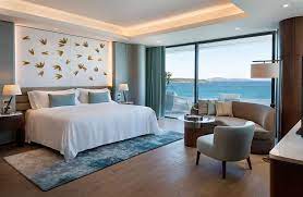 Denize sıfır konumlanmış reges a luxury collection resort & spa'da isterseniz plaja inip denizin keyfini çıkartırken tatilinize unutulmaz anlar ekleyebilirsiniz. The Luxury Collection Debuts First Resort In Cesme Turkey Hospitality Net