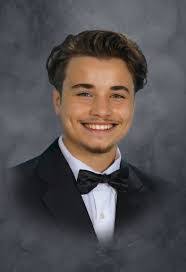 Kyle Walton's Instagram, Twitter & Facebook