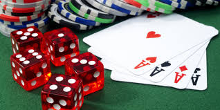 Approaches to Gamble with Dice