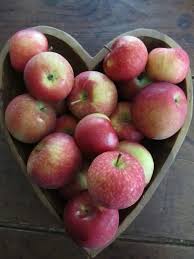 Wooden Heart Fruit Bowl Apple Ready For The Center Of A Table For Fall Apple Apple Harvest Fruit