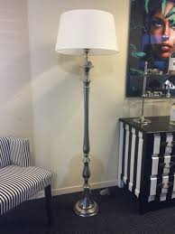 Stehlampe Mit Lampenschirm Landhaus Verchromte Stehleuchte