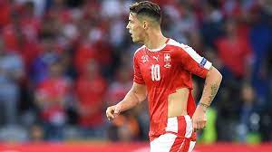 Isvicre takiminin forma tedarikcisinin yaptigi aciklamaya gore bu olayin tekrar. Puma Dan Yirtilan Forma Aciklamasi