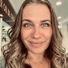 Ever wish you could just *stay calm* when your kids are losing it, the  house is a mess, and you're one meltdown away from hiding in the pantry  with chocolate? Same. 🙋‍♀️